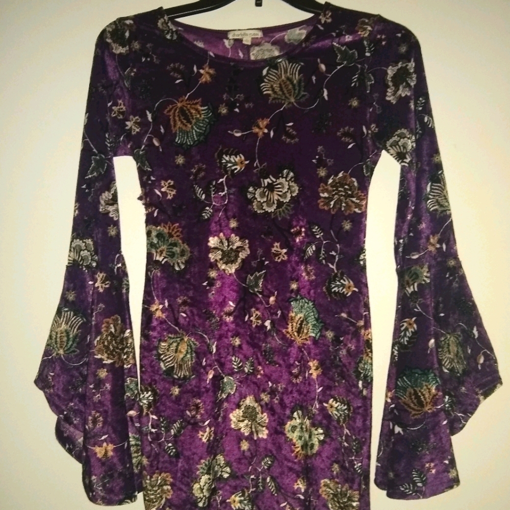 Never Worn Cute, Floral Dress